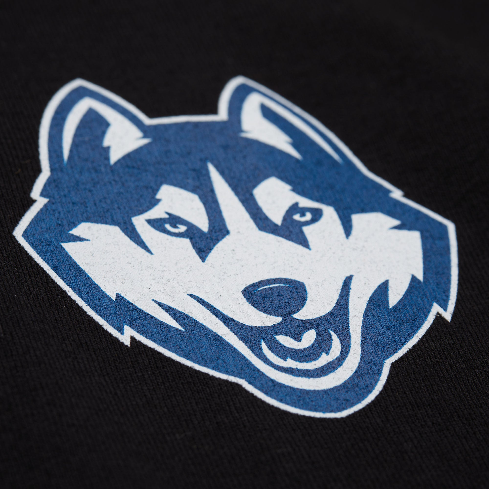 PLAYA SOCIETY X MITCHELL & NESS UCONN T-SHIRT